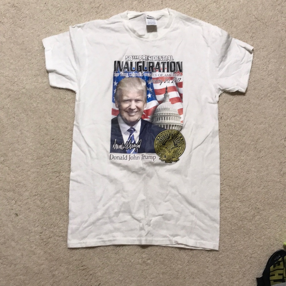 Graphic T-shirt. Never worn
